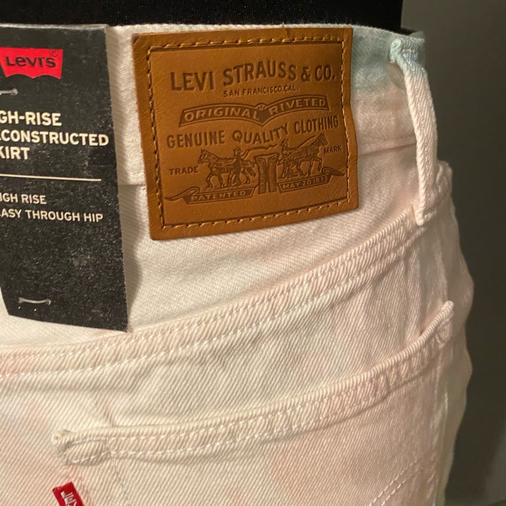💜 Levi’s Premium High Rise Tie Dye Deconstructed - Picture 8 of 8